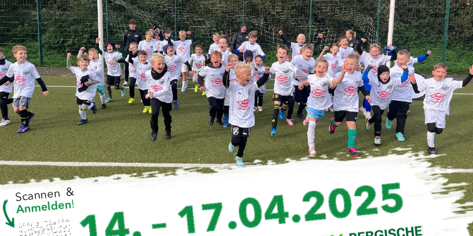 Das Oster-Fußballcamp findet vom 14. bis 17. April 2025 auf unserer Sportanlage statt