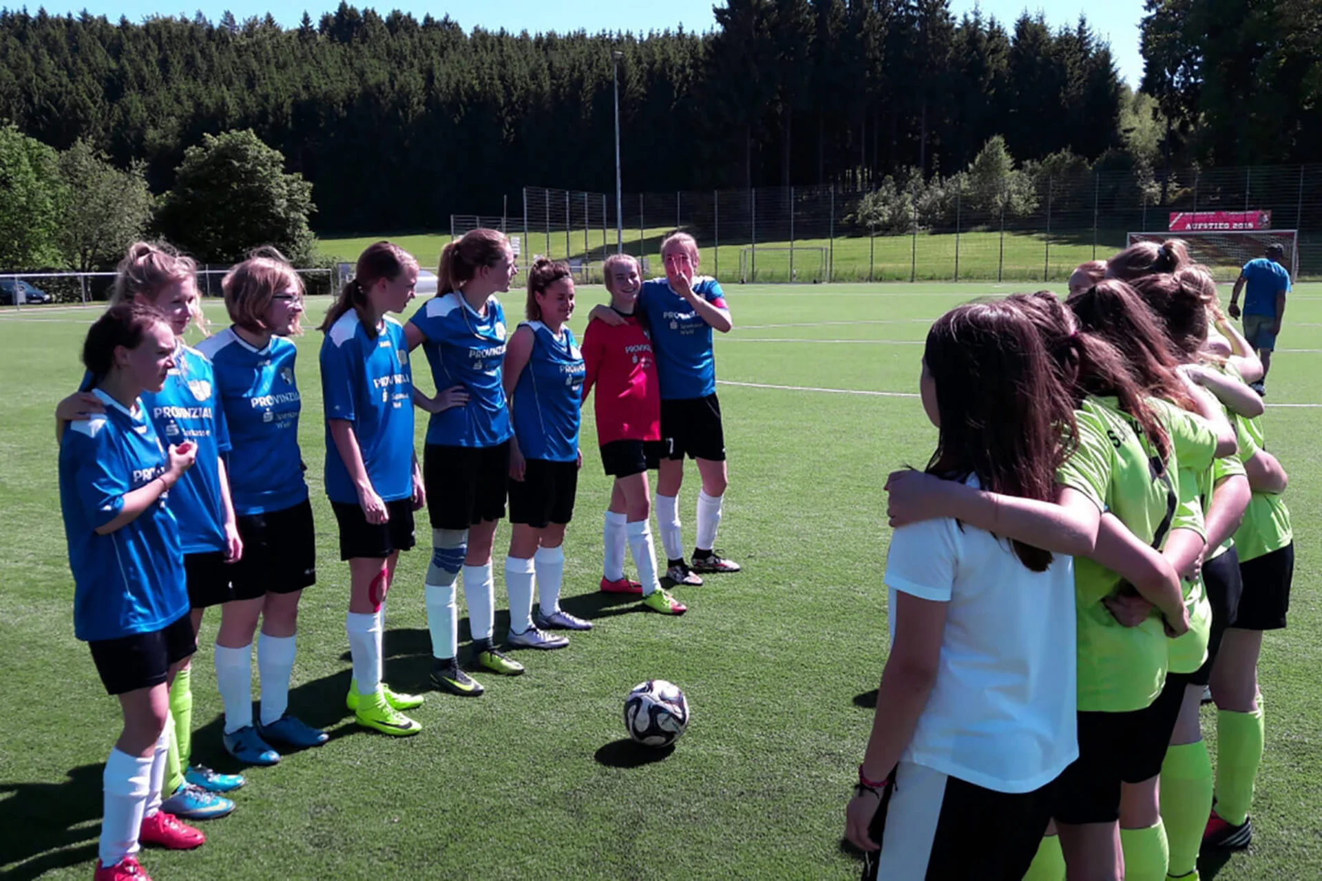 Unsere U17 Juniorinnen ließen der SG Klaswipper/Rönsahl keine Chance und siegten verdient mit 5:3